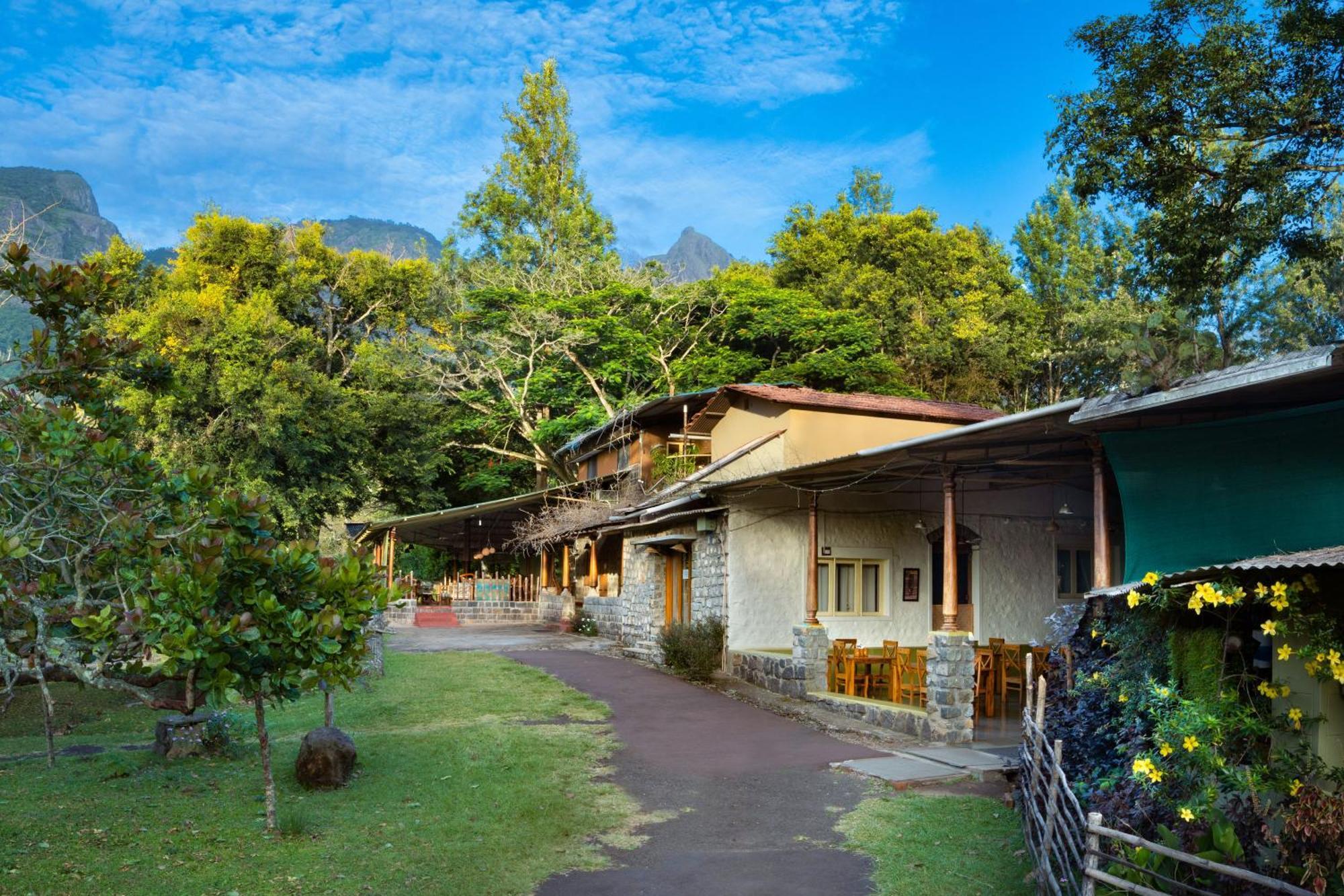 ホテル Jungle Hut マジナグディ エクステリア 写真